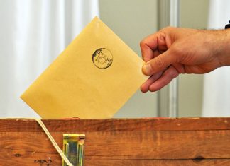 Δύσκολο το δημοψήφισμα του Απριλίου