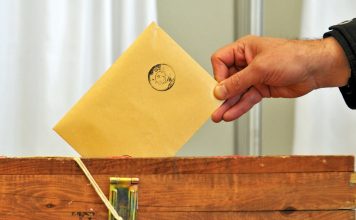 Δύσκολο το δημοψήφισμα του Απριλίου