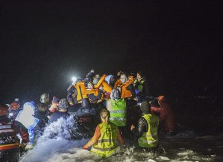 Προσφυγικό  «Χαμπίμπι, χαμπίμπι. Τα καταφέραμε, φτάσαμε. Θα βρούμε ειρήνη»