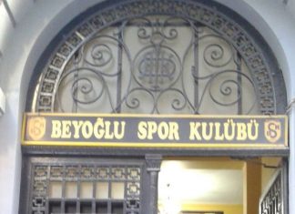 Ο Πρόεδρος της Besiktas στον Αθλητικό Σύλλογο Πέρα