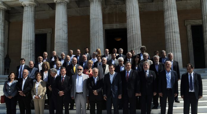 Απόδραση μέσω εκλογών για την κυβέρνηση;