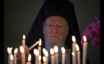 Το δώρο – κειμήλιο του Ν.Σμύρνης στον Πατριάρχη