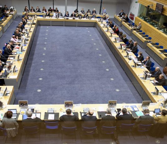 Κοιτώντας νηφάλια το Γιούρογκρουπ