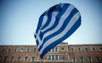 Αμφίσημη η εξωτερική πολιτική της Ελλάδας