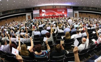 Η απώλεια της ευπρέπειας στον πολιτικό λόγο