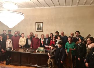 Καλοδεχούμενος ο Νέος Χρόνος Πρωτοχρονιάτικα Κάλαντα σε όλες τις γωνιές της Πόλης