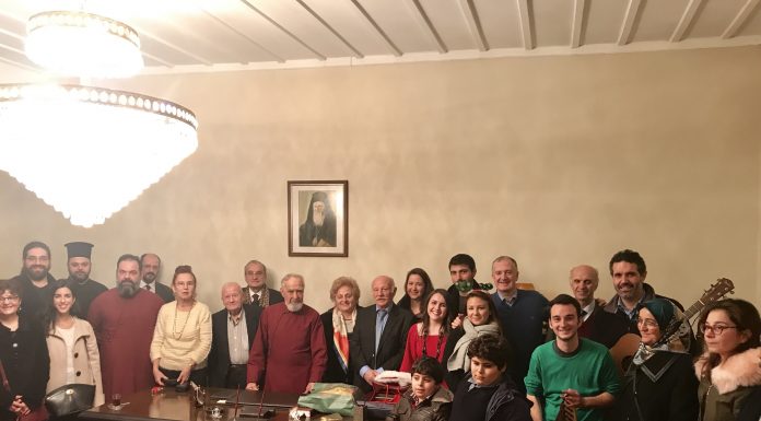 Καλοδεχούμενος ο Νέος Χρόνος Πρωτοχρονιάτικα Κάλαντα σε όλες τις γωνιές της Πόλης