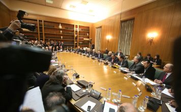 Η Ιστορία εκδικείται